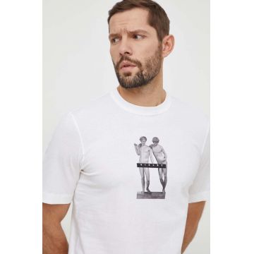 Sisley tricou din bumbac barbati, culoarea bej, cu imprimeu