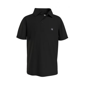 Tricou polo cu logo discret pe piept