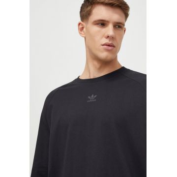 adidas Originals longsleeve din bumbac culoarea negru, cu imprimeu IM9879