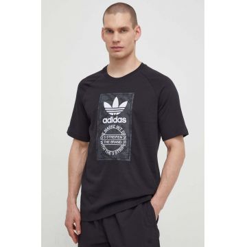 adidas Originals tricou din bumbac bărbați, culoarea negru, cu imprimeu IS0236