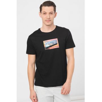 Tricou din bumbac cu decolteu la baza gatului