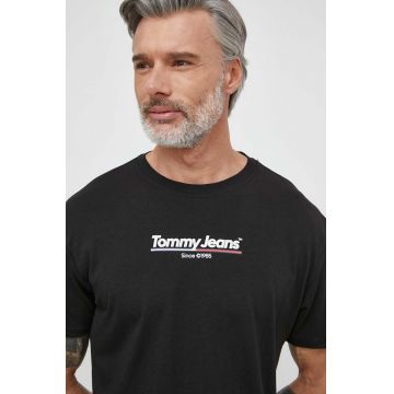 Tommy Jeans tricou din bumbac bărbați, culoarea negru, cu imprimeu DM0DM18590