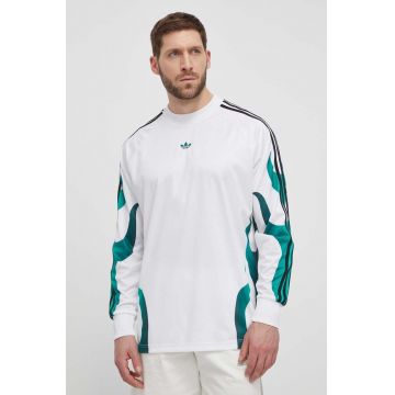 adidas Originals longsleeve barbati, culoarea alb, cu imprimeu, IS0221