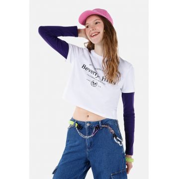 Tricou crop cu text