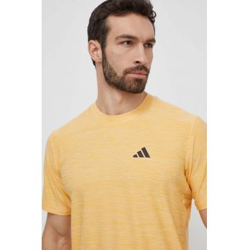 adidas Performance tricou de antrenament culoarea galben, neted, IT5402