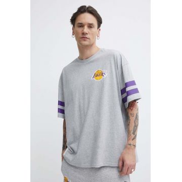 New Era tricou din bumbac barbati, culoarea gri, cu imprimeu, LOS ANGELES LAKERS